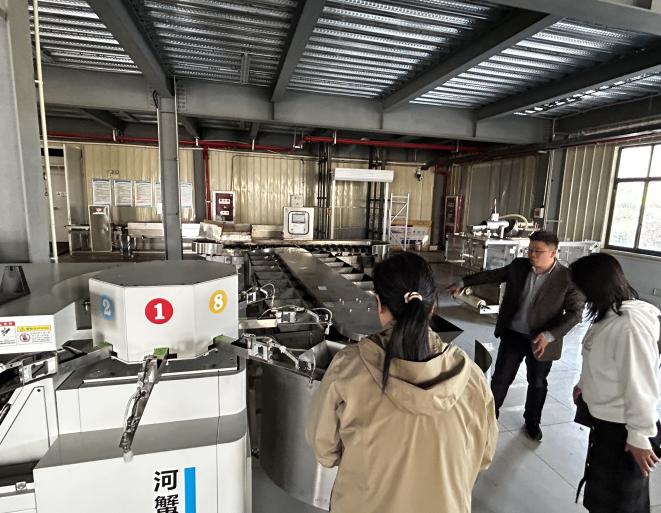 数字财商学院走访南京云蟹供应链管理 探索数字化技术赋能现代服务新路径